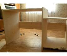 Gör-det-själv-möbler gjorda av möbelskiva, trä och spånskiva Gör-det-själv-spånvägg